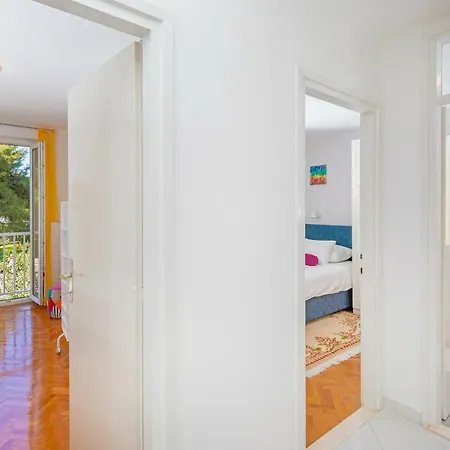 Kiara Apartment