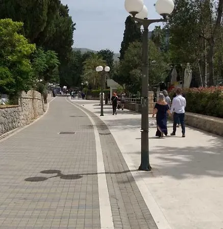 Kiara Ντουμπρόβνικ